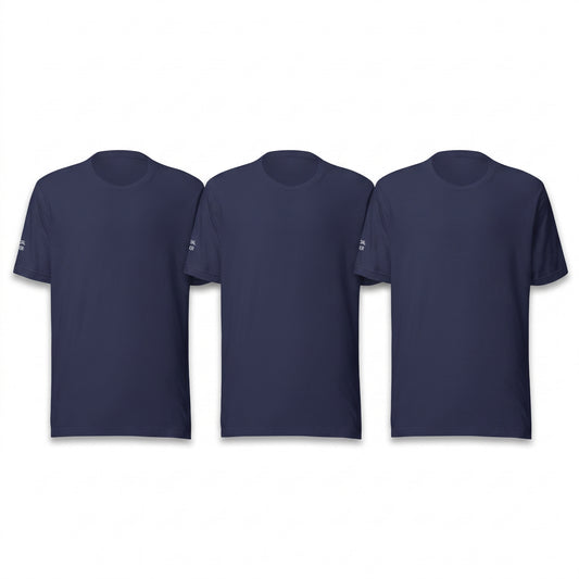 SE Mini Logo tee in navy, brand lifestyle shot